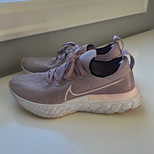 Nike React Infinity